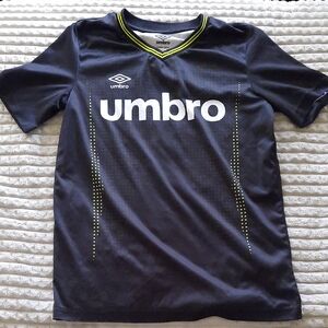 Umbro Kids Large, Black Soccer Jersey